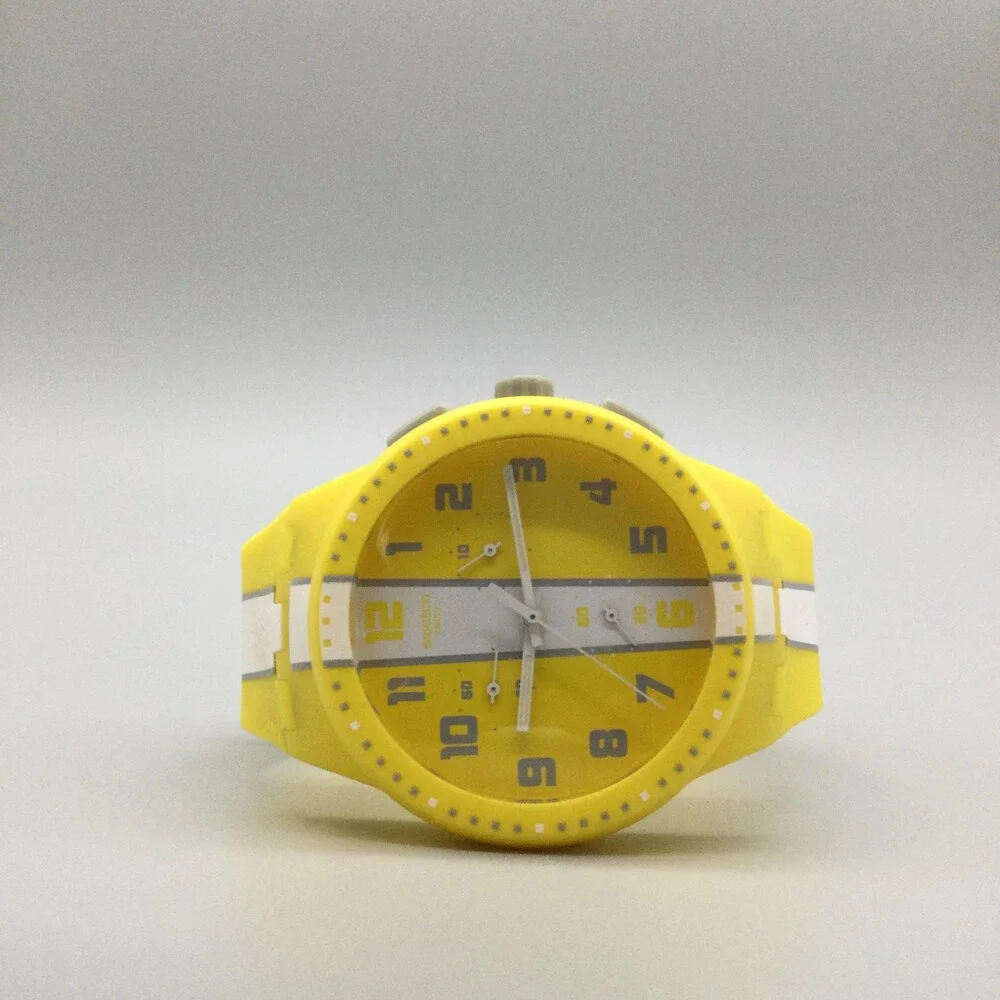 Swatch Amorogs Chronograph Mens Watch 42mm Yellow Dial SUSJ100 New Battery - Picture 5 of 14
